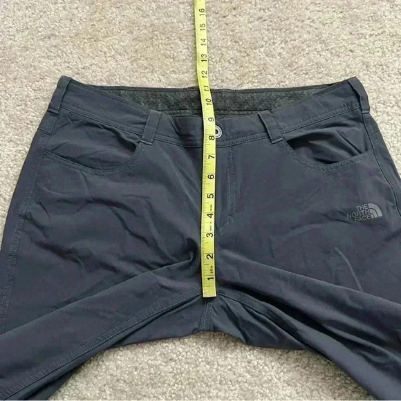 The North Face Women's Hiking Climbing Quick Dry Bermuda/Capri Shorts Gray US 10 - Picture 10 of 16